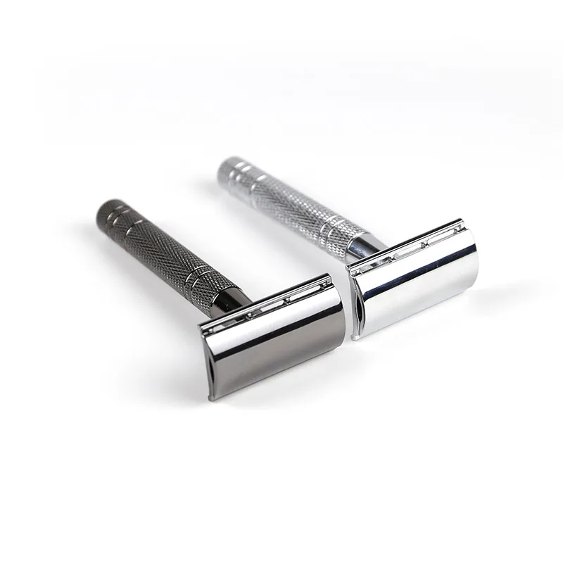 a safey razor made of metal material