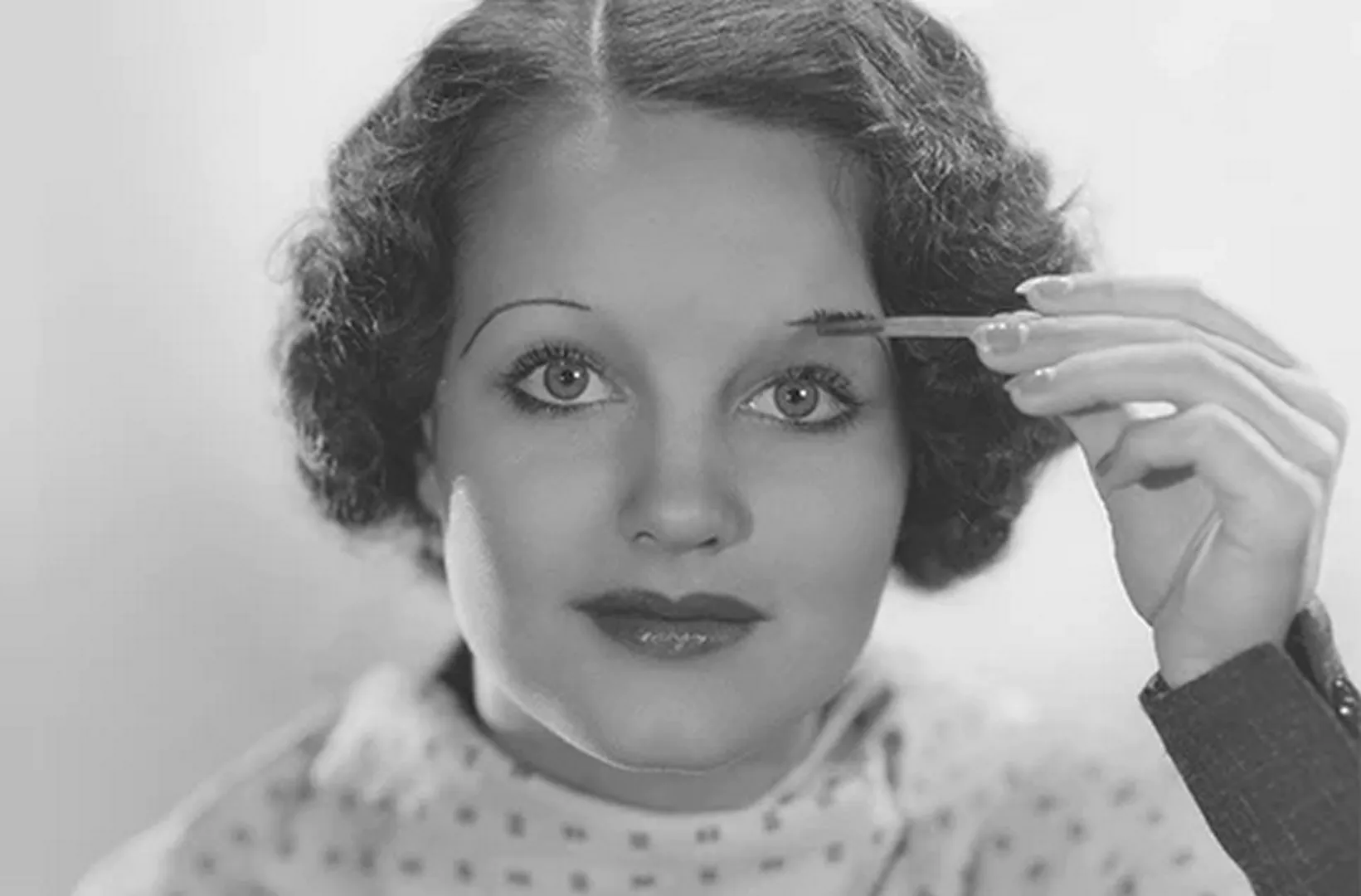 arched brow in 1930s