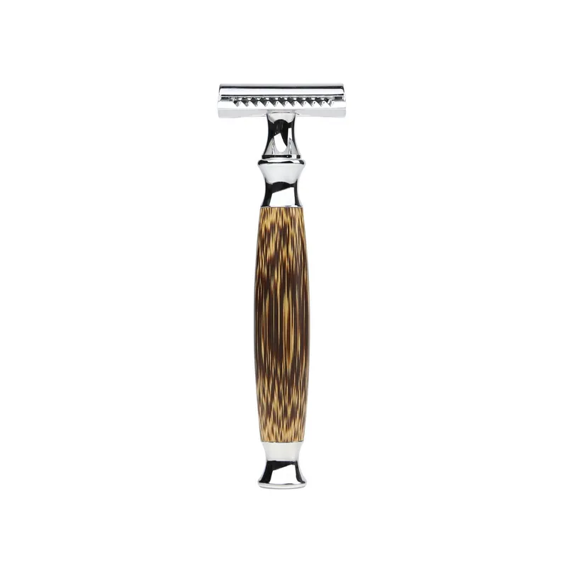 a safety razor made of bamboo