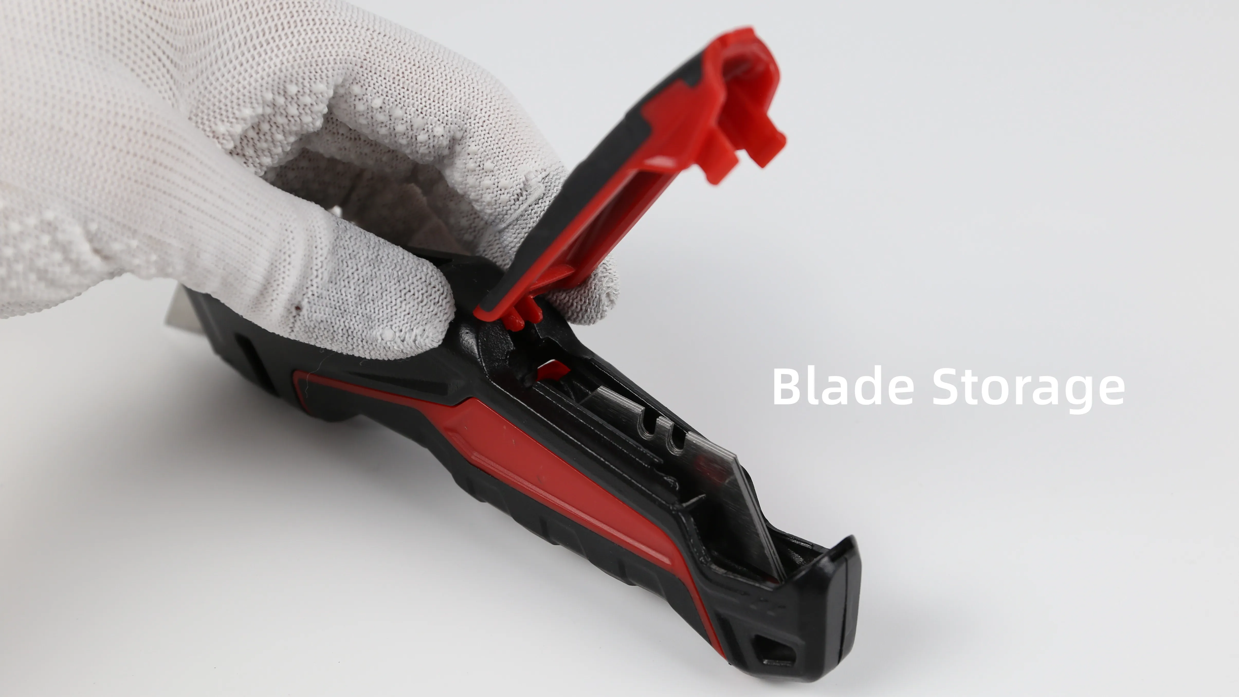 utility knife has blade storage function