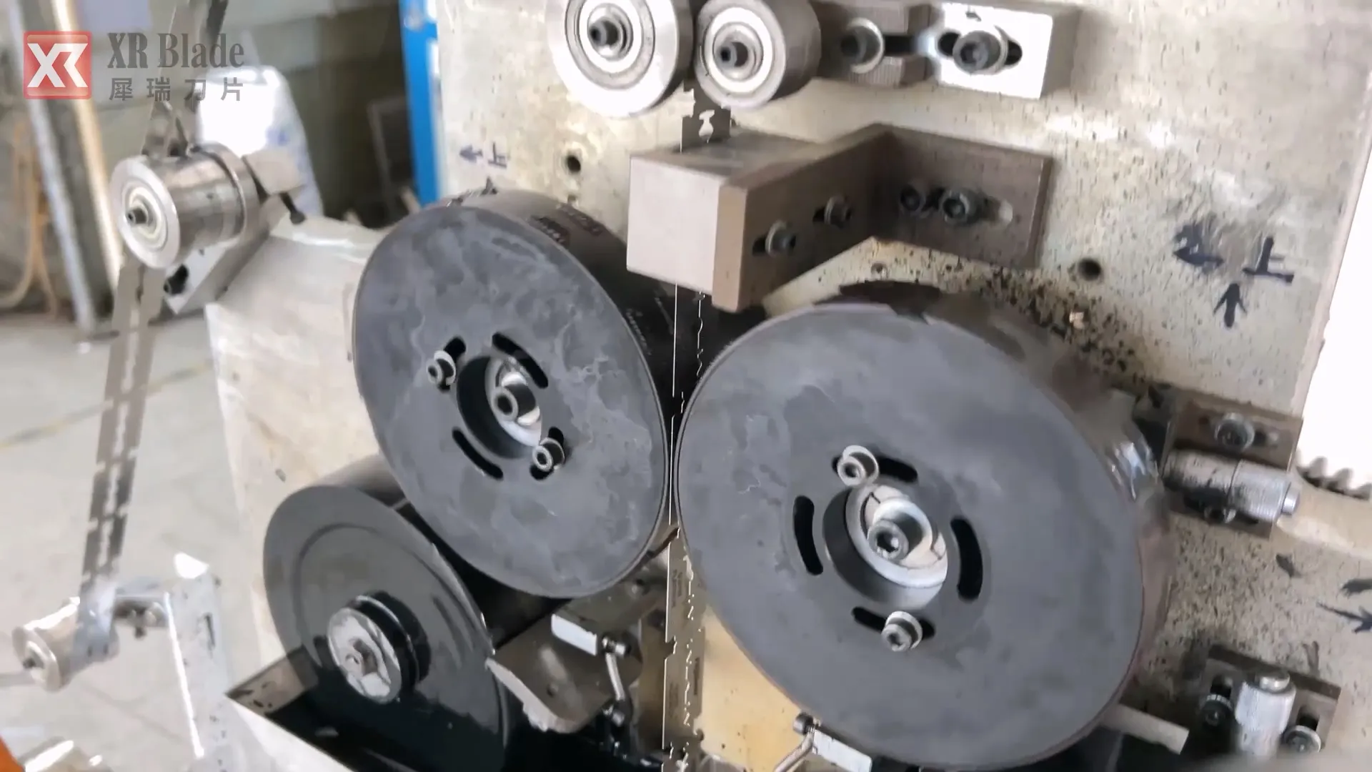 the print process of manufacturing double edge blade