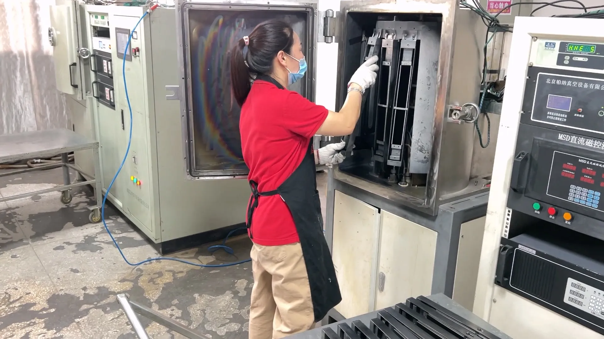 What Are Safety Razor Blades Coated With